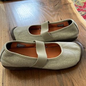 Keen Sienna Mary Jane Canvas Shoes